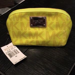 NWT MICHAEL Michael Kors. Cosmetic Bag.